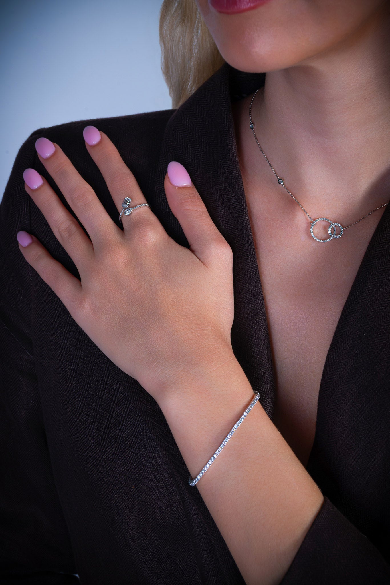 Pura Necklace